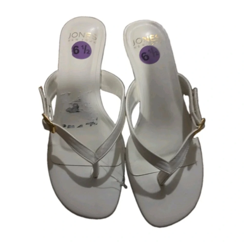Womens White  Jones New York Slip Ones Lisiana Dress Shoe. Size 6.5.